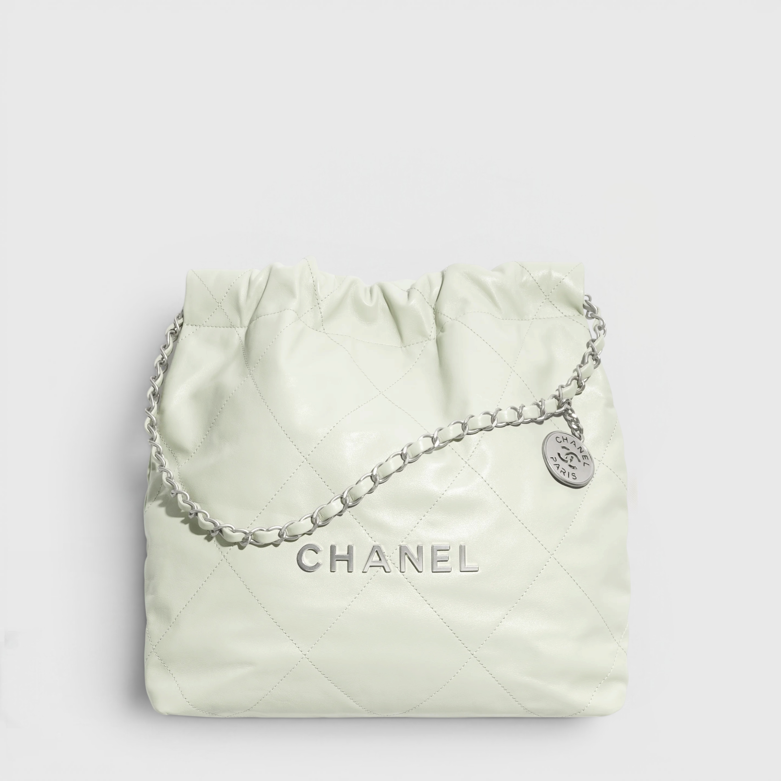 Chanel 22 Handbags