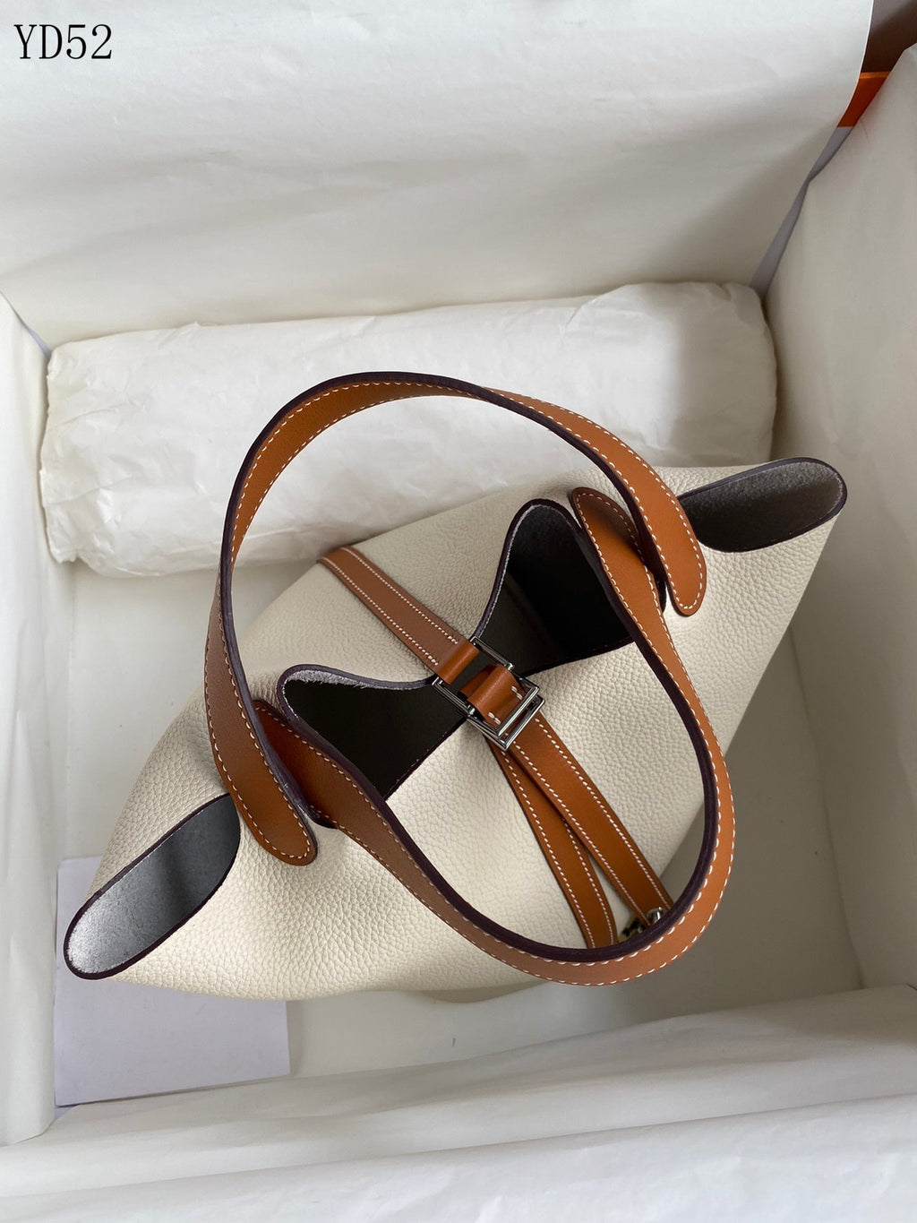 Picotin Lock 18 Togo Leather Bucket Bag – Cream & Gold Brown