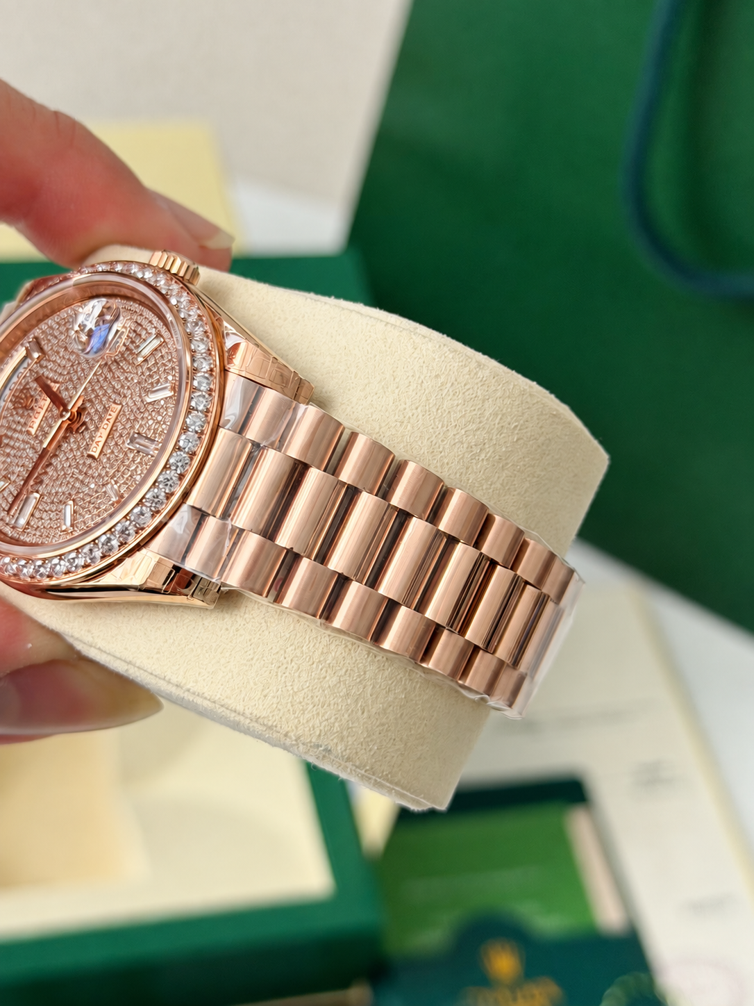 Day-Date 40mm Watch – Rose Gold-Tone & Pavé-Style Dial