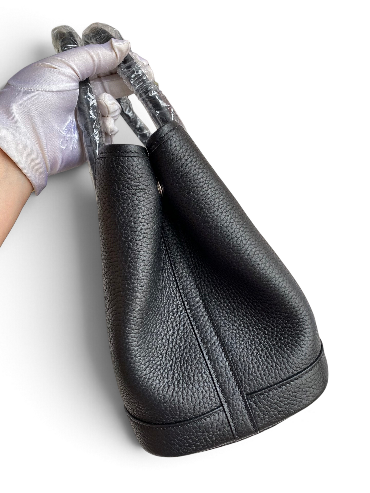 SWORD LUXURY marka siyah deri Hermès Garden Party 30 çanta, kutu içerisinde koruyucu ambalajlı tutma kollarıyla