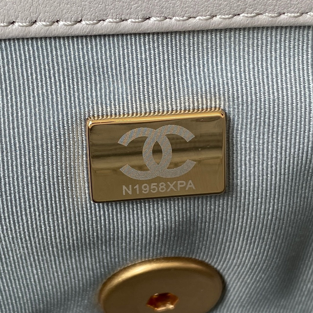 19 Flap Bag 26 cm