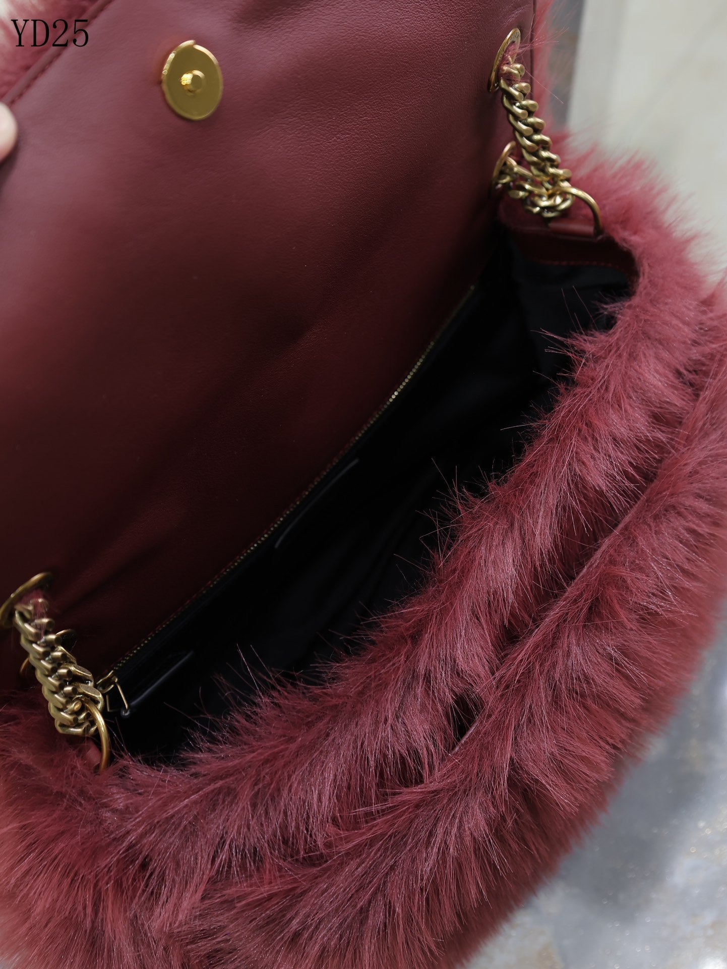 Niki Medium in Shearling Bag