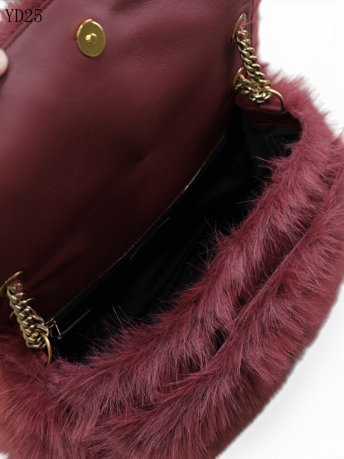 SWORD LUXURY Niki Medium suni kürk çanta, altın zincir askılı ve deri iç astarlı, şık bordo tasarım.