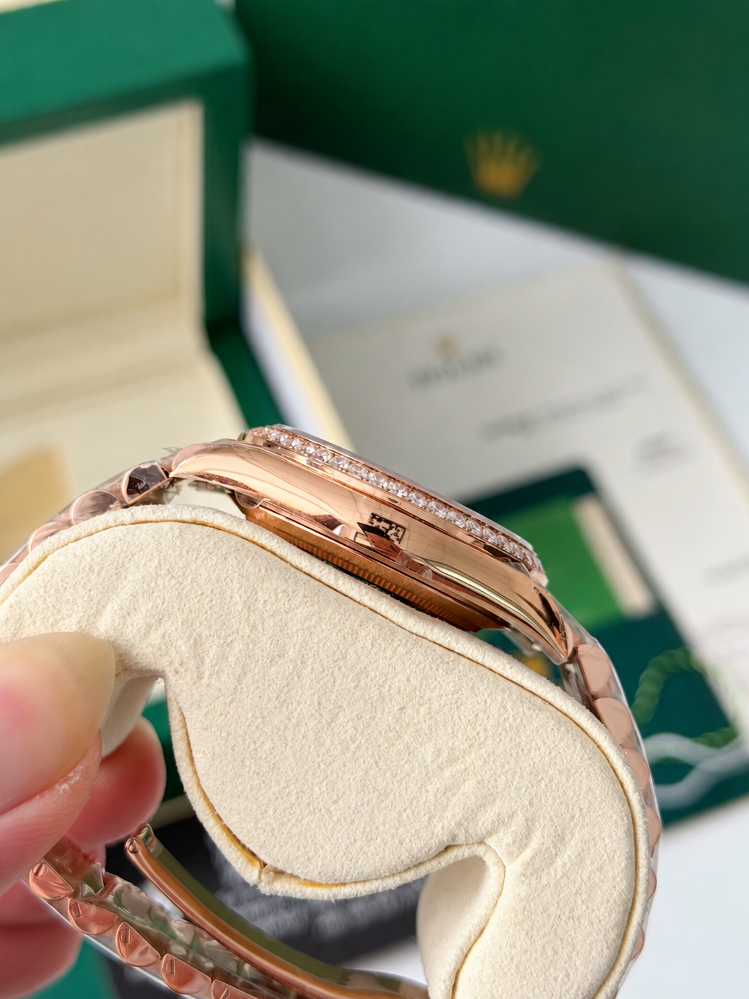 Day-Date 40mm Watch – Rose Gold-Tone & Pavé-Style Dial