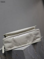 Niki Medium Leather Shoulder Bag