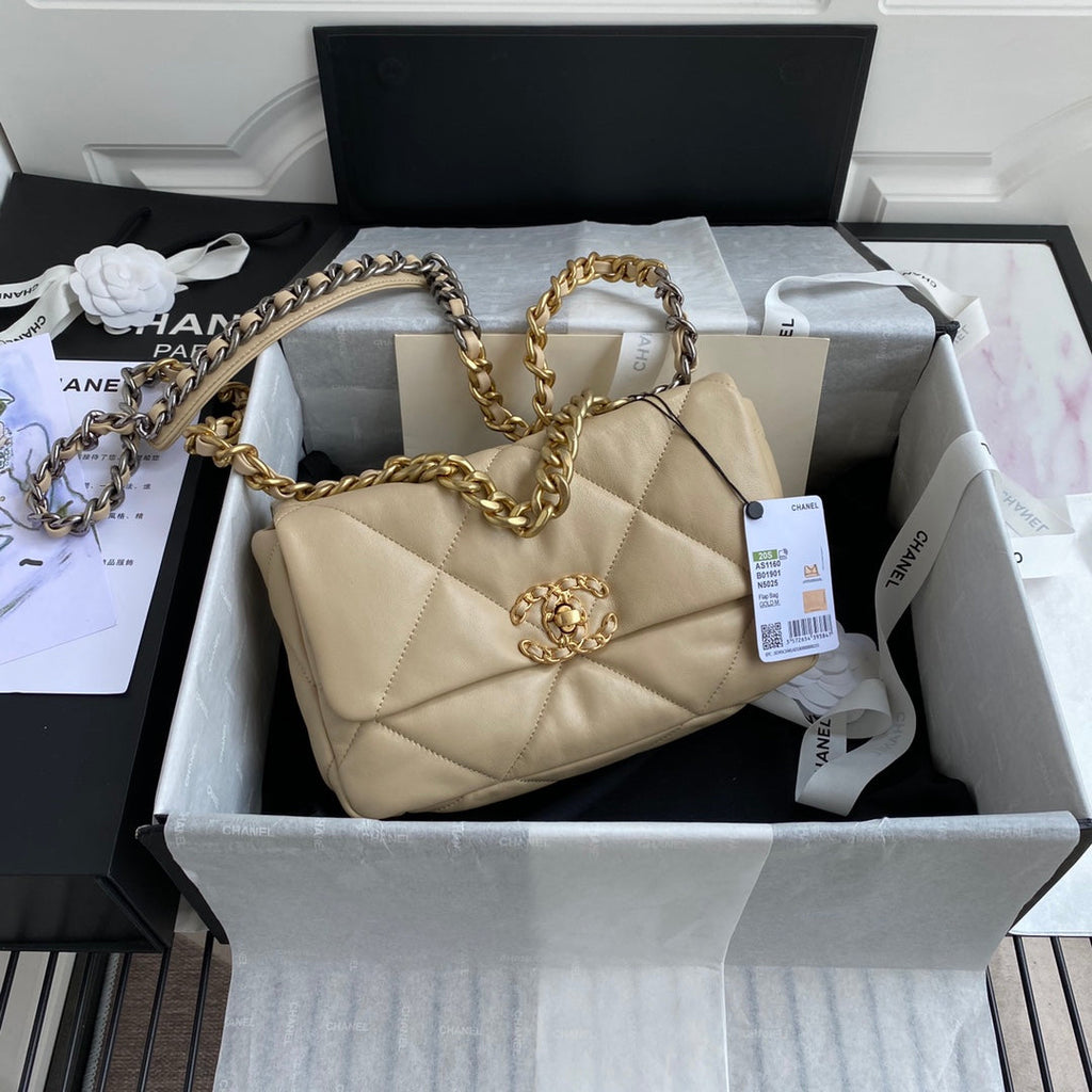 19 Flap Bag 26 cm
