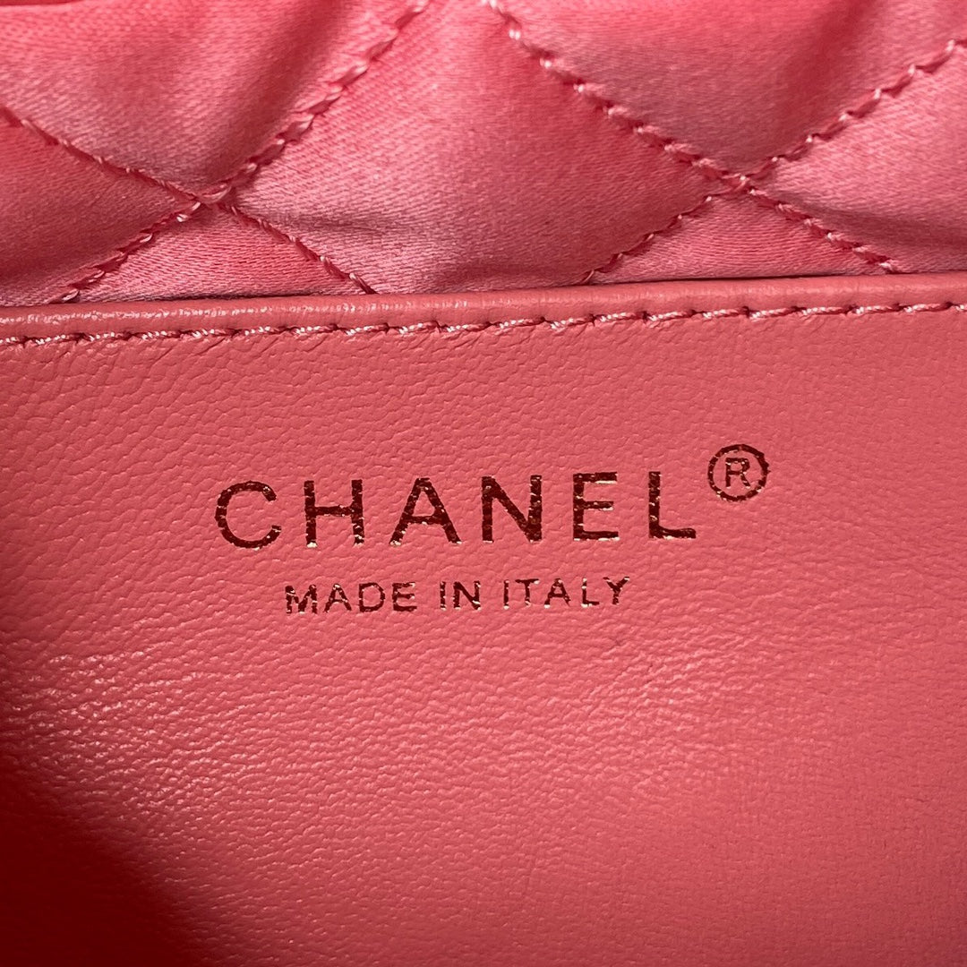 22 Mini Handbags
