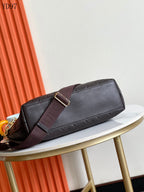 Coussin Hobo MM Bag