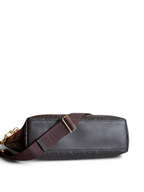 SWORD LUXURY Coussin Hobo MM çanta, çikolata kahvesi kabartmalı dana derisi, ayarlanabilir geniş askılı ve altın zincirli
