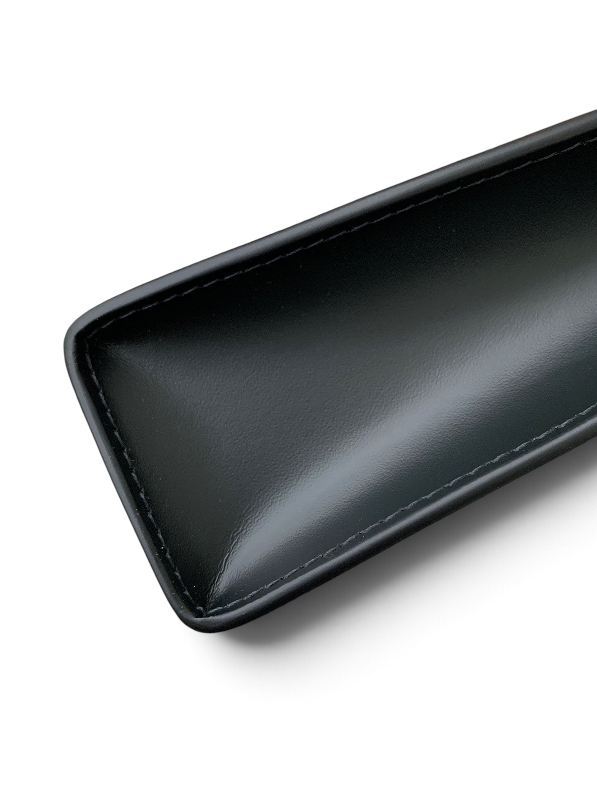 SWORD LUXURY Pochette Voyage el çantası, siyah deri detaylı ve kaliteli dikişli modern tasarım.