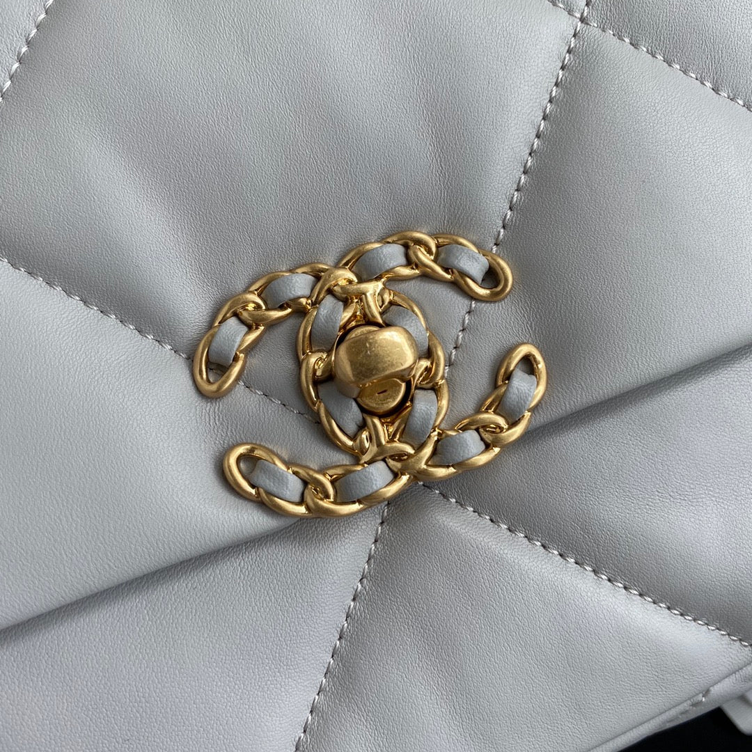 19 Flap Bag 26 cm