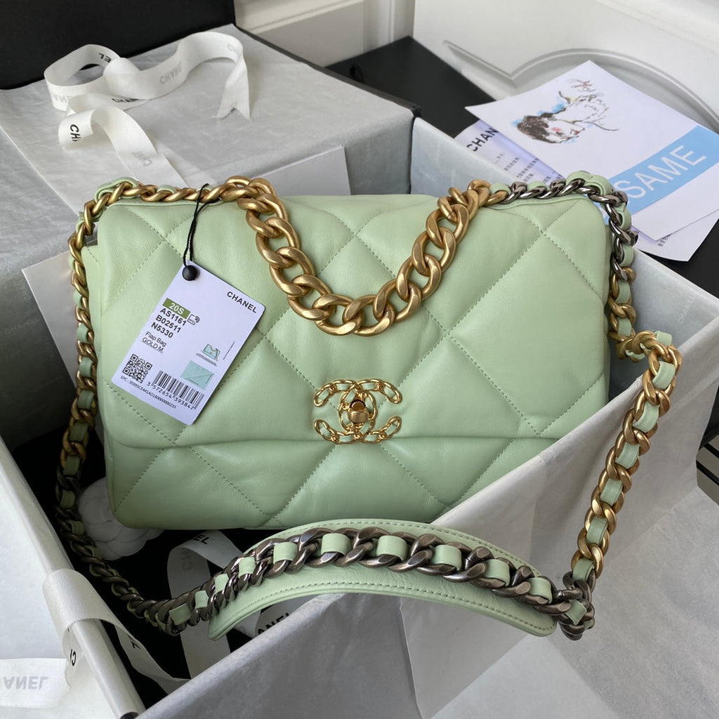 19 Flap Bag