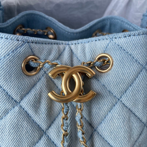 25 Medium Quilted Denim Bag