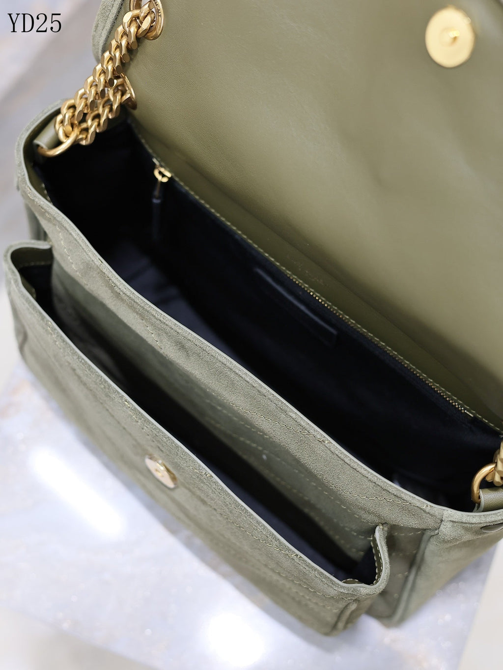 Niki Medium Shoulder Bag