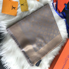 Monogram Shawl 140 x 140 cm