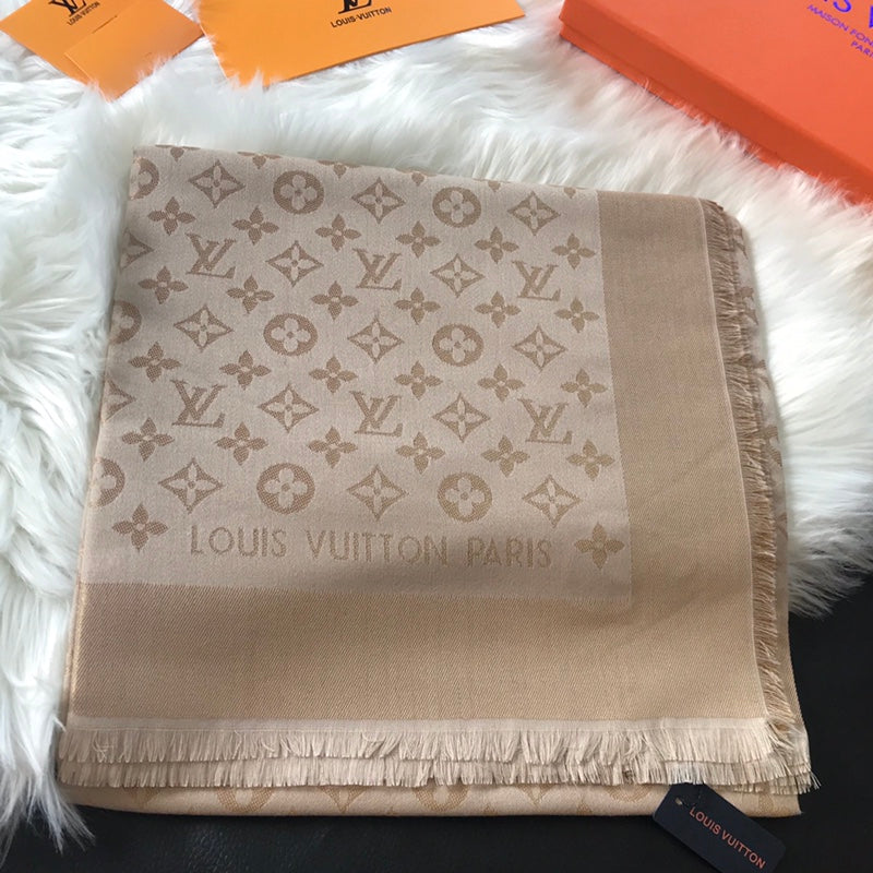 Monogram Shawl 140 x 140 cm
