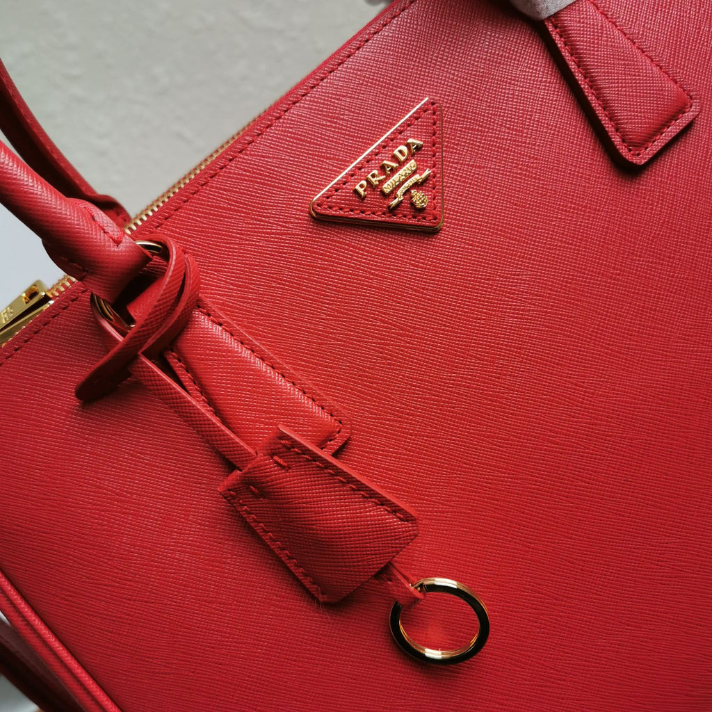 Galleria Saffiano Leather Tote Bag