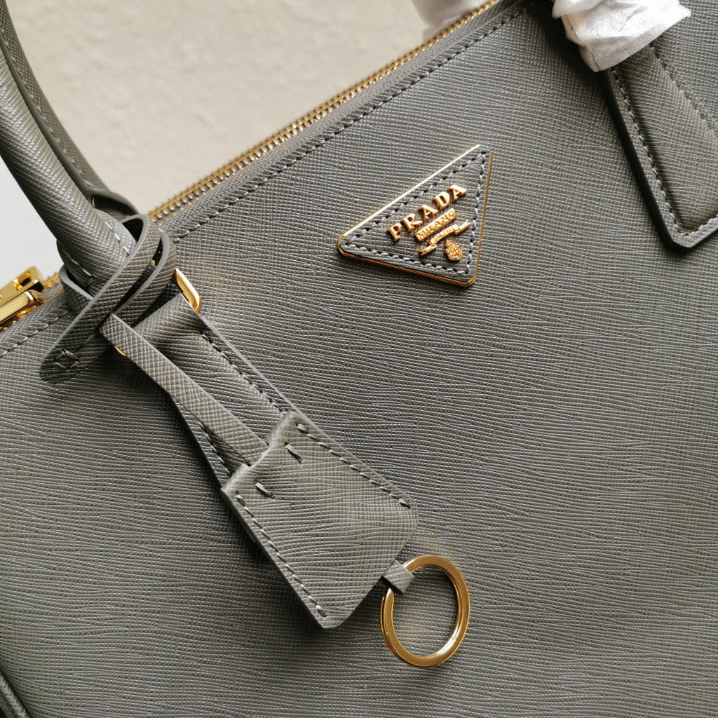 Galleria Saffiano Leather Tote Bag