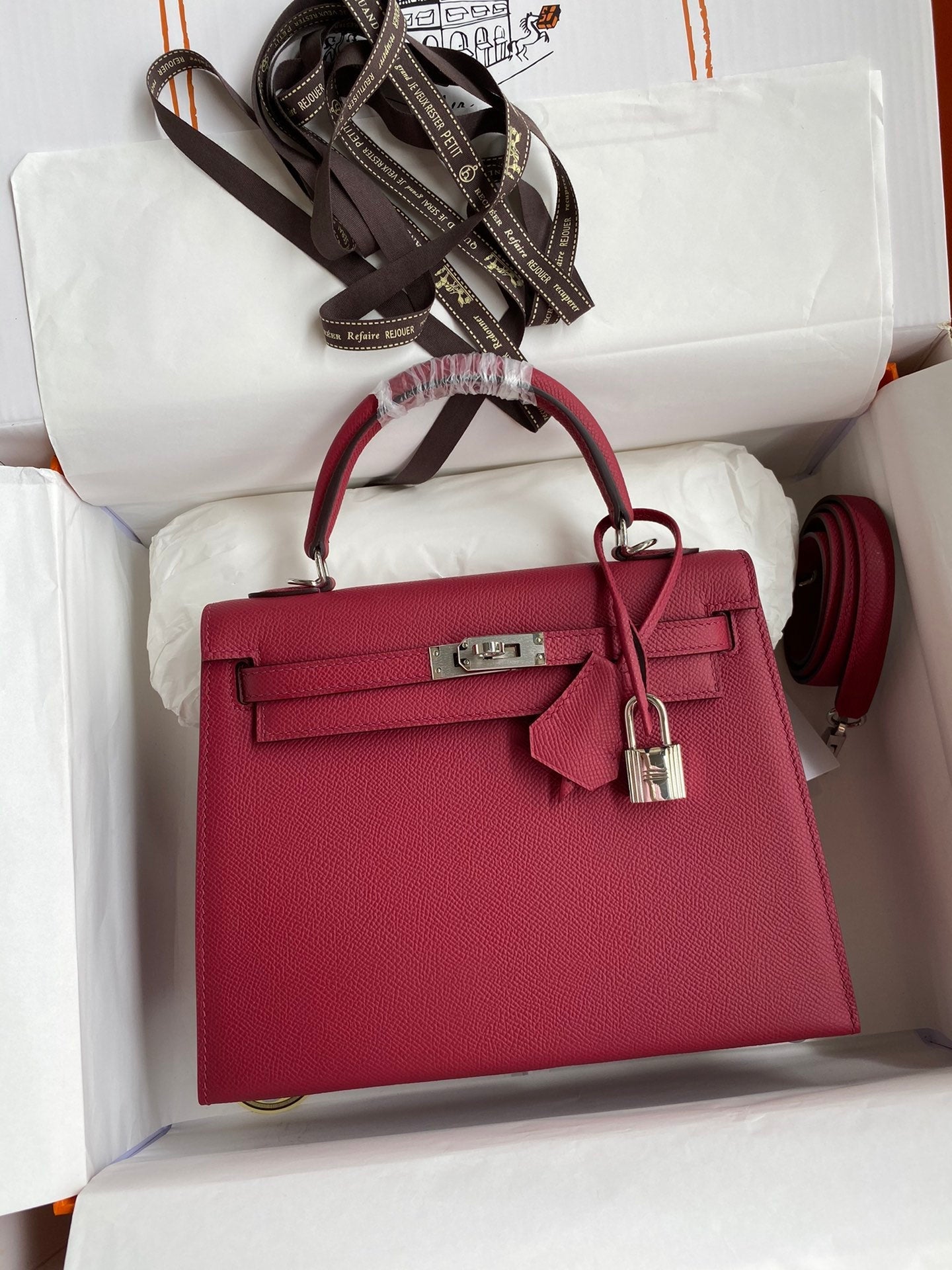 Kelly 25 Epsom Leather Bag