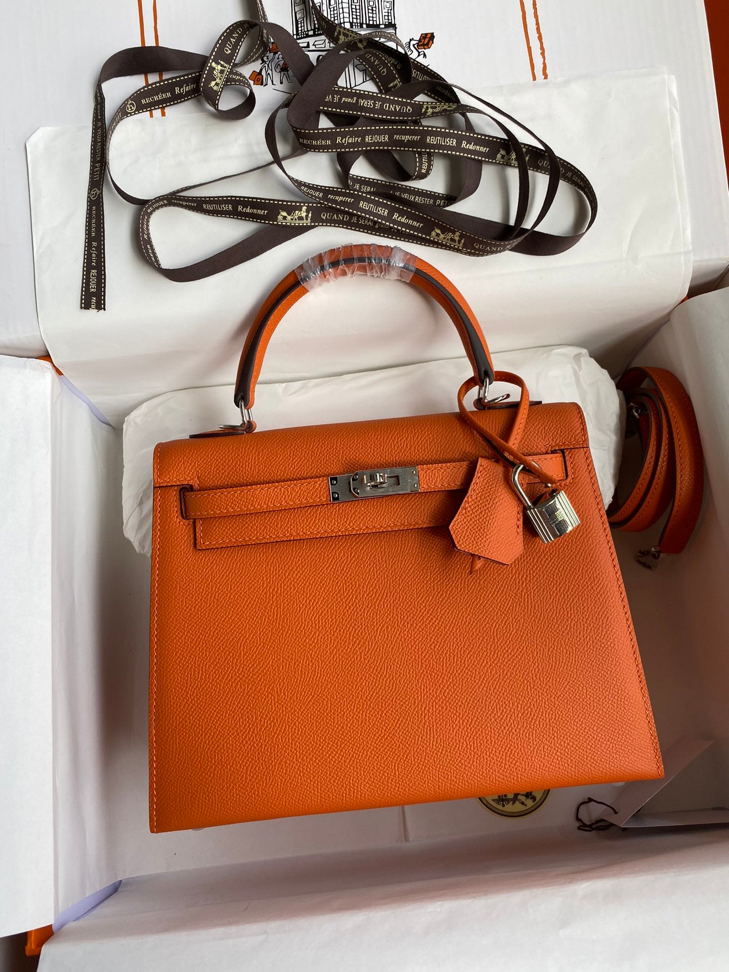 Kelly 25 Epsom Leather Bag