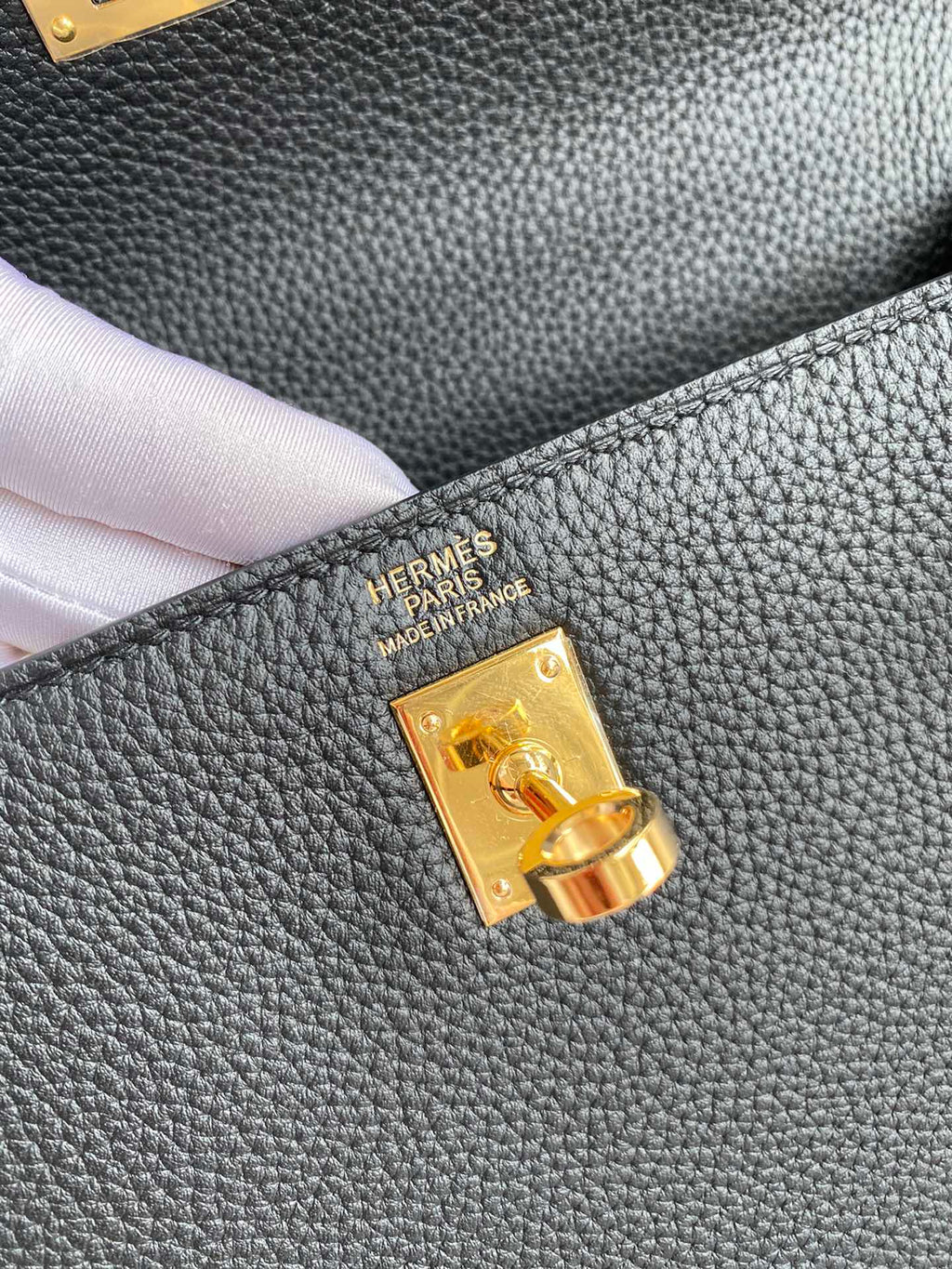 Kelly 25 Togo Leather Bag