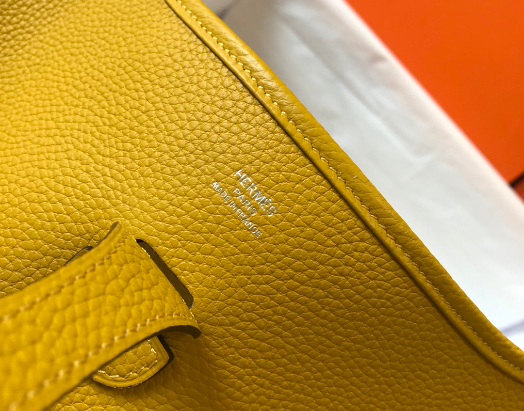 Evelyne Bag