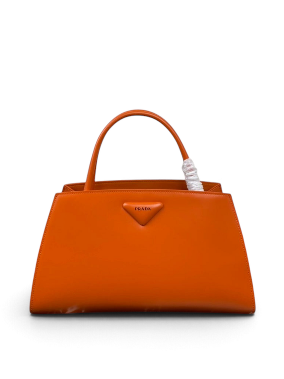 SWORD LUXURY Prada Supernova turuncu fırçalanmış deri, üçgen logolu ve saplı şık kadın el çantası.