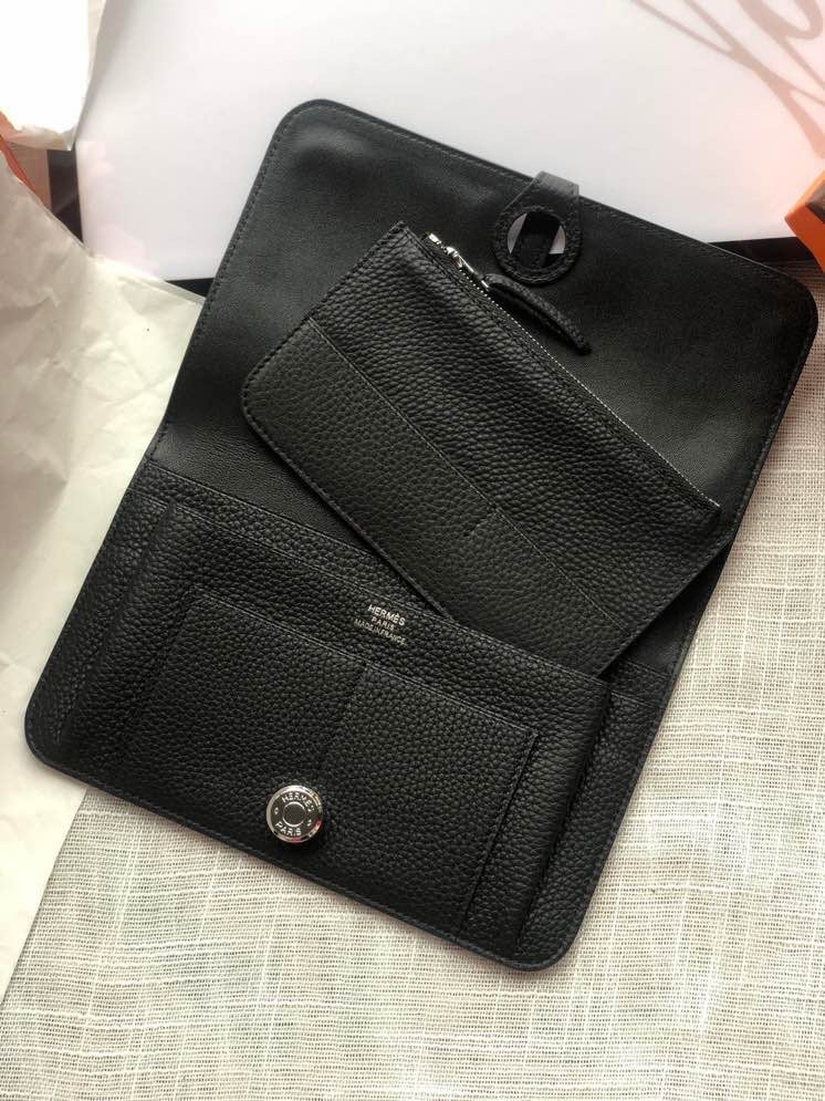 Dogon Long Wallet Togo Leather