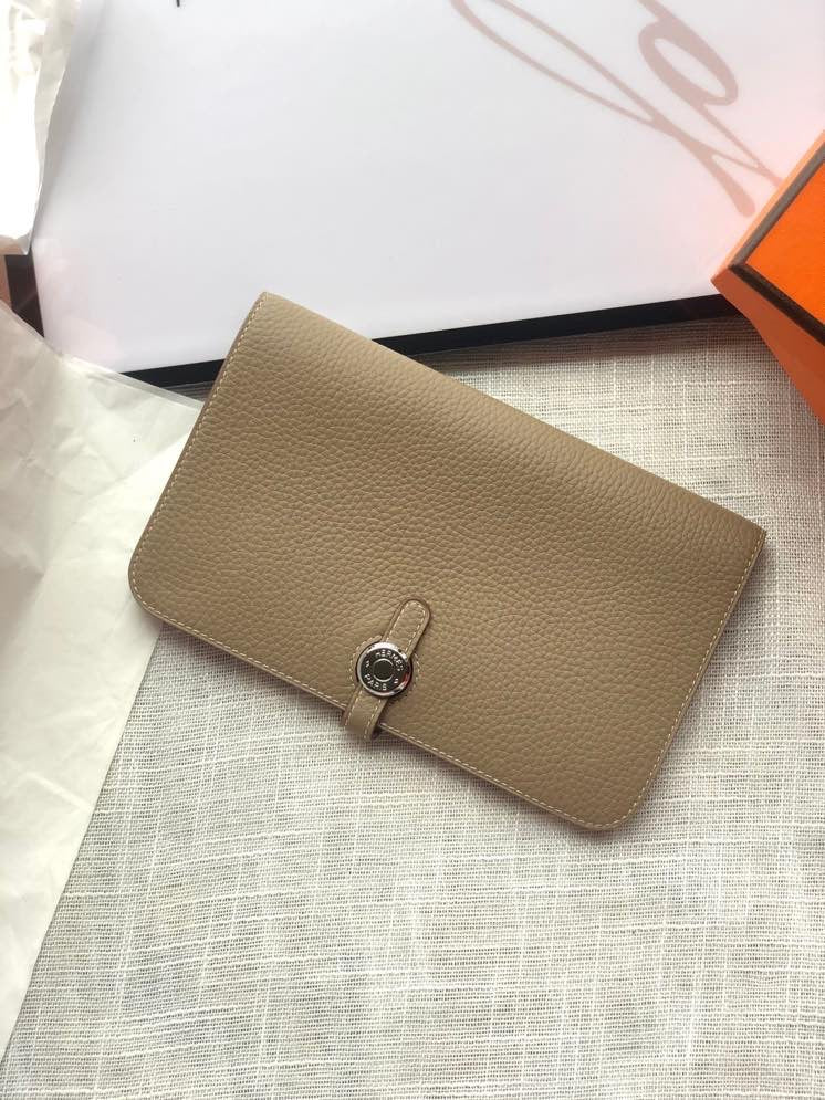 Dogon Long Wallet Togo Leather