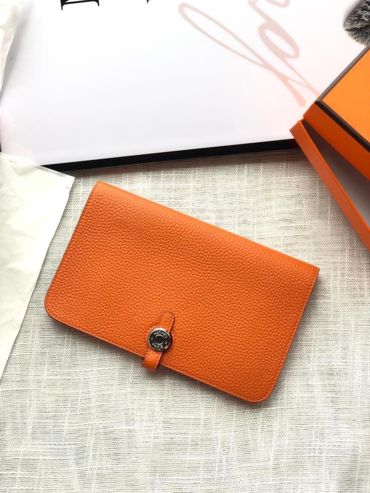 Dogon Long Wallet Togo Leather