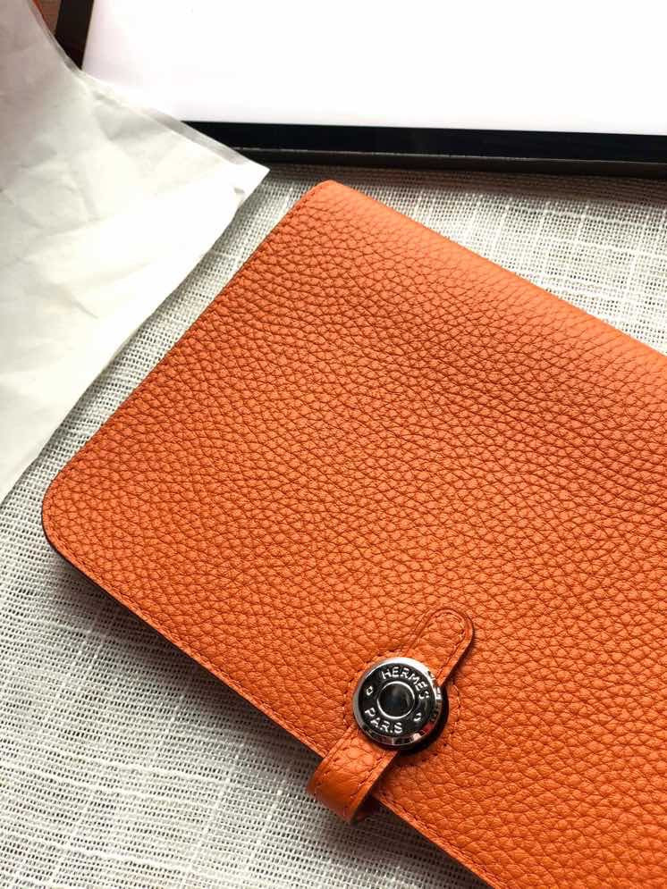 Dogon Long Wallet Togo Leather