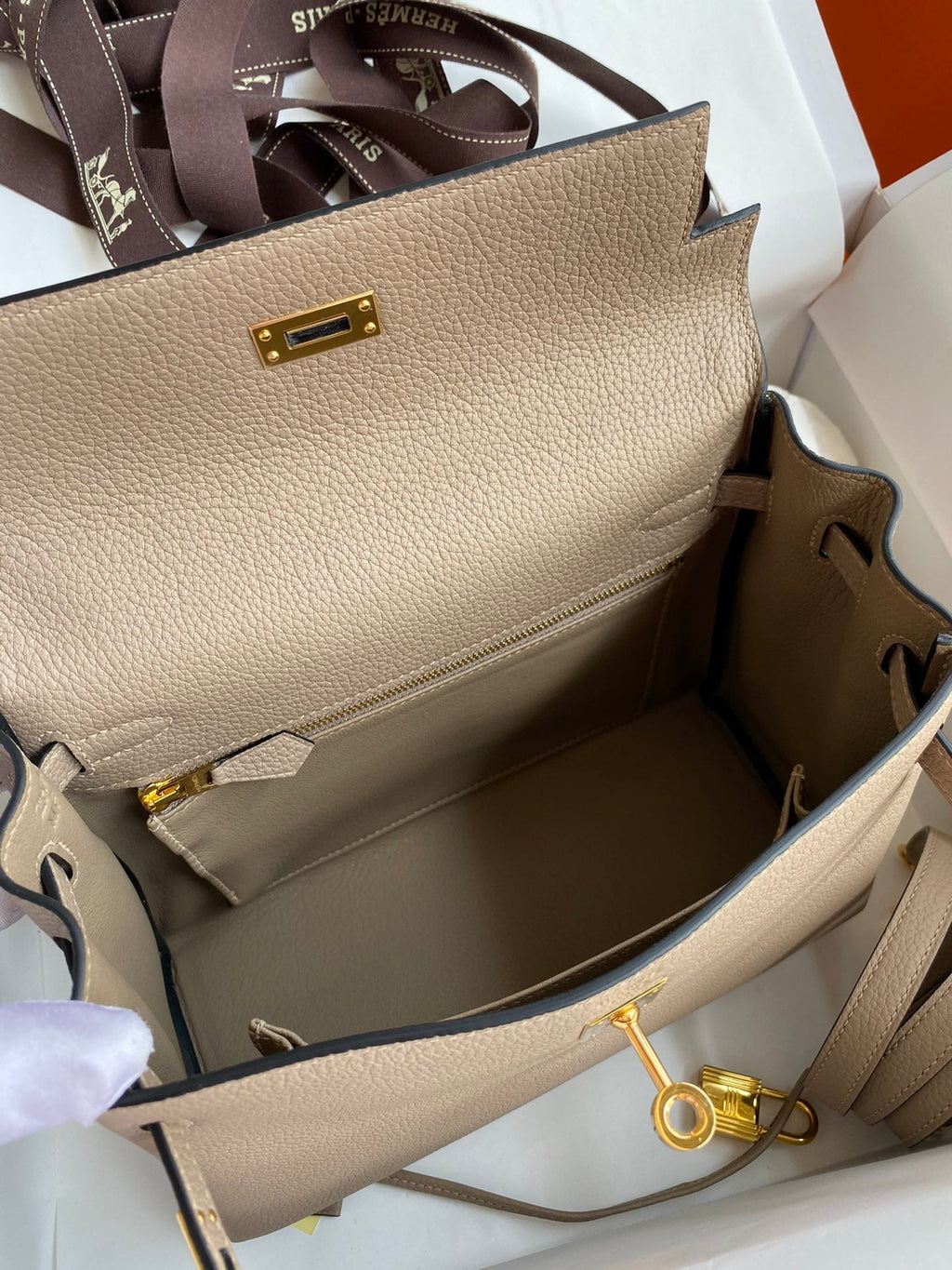 Kelly 25 Togo Leather Bag
