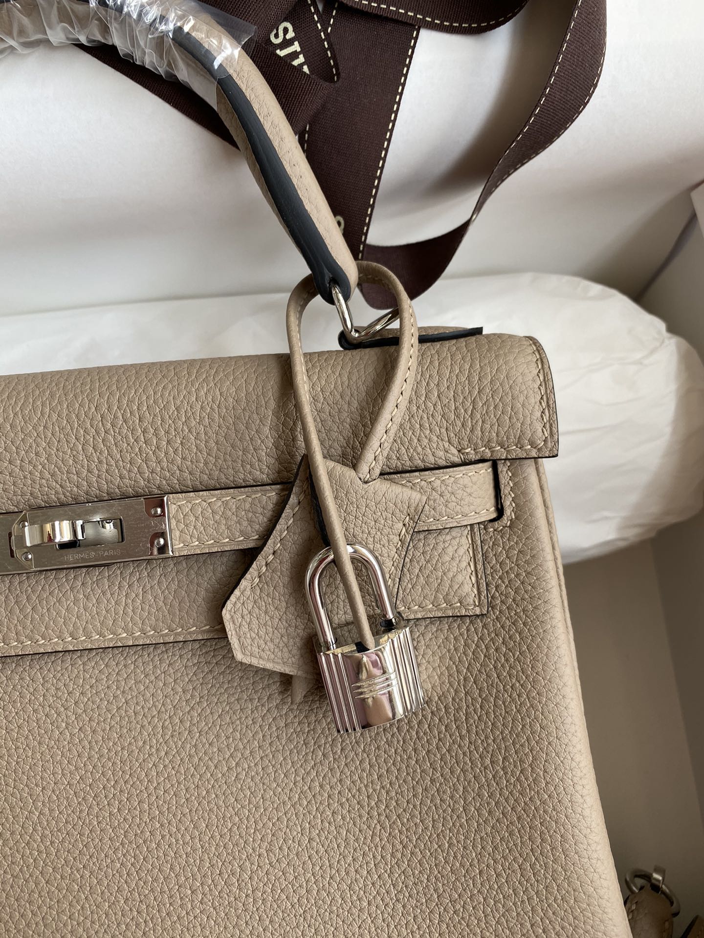 Kelly 25 Togo Leather Bag