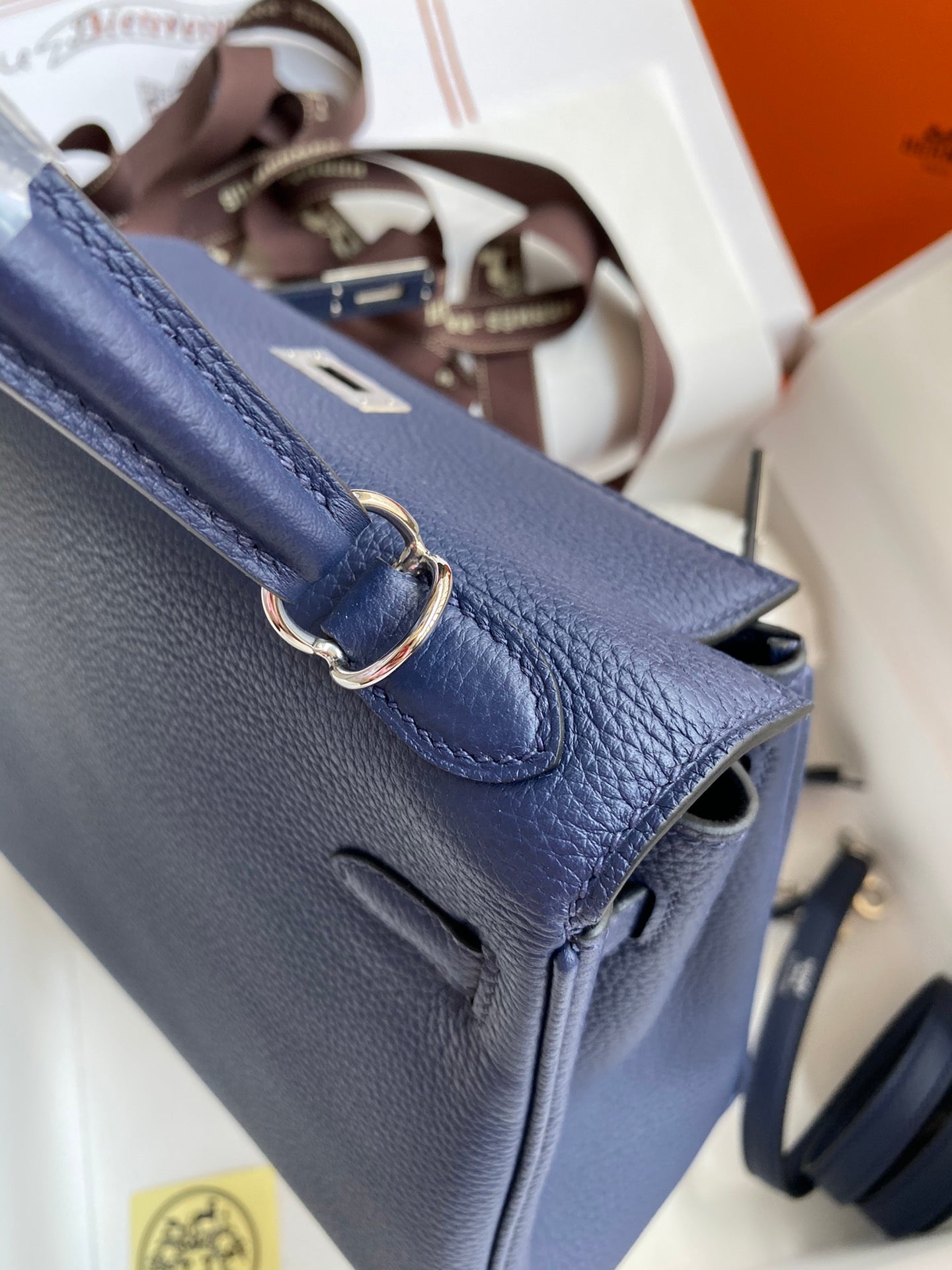 Kelly 25 Togo Leather Bag