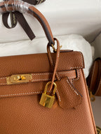 Kelly 25 Togo Leather Bag