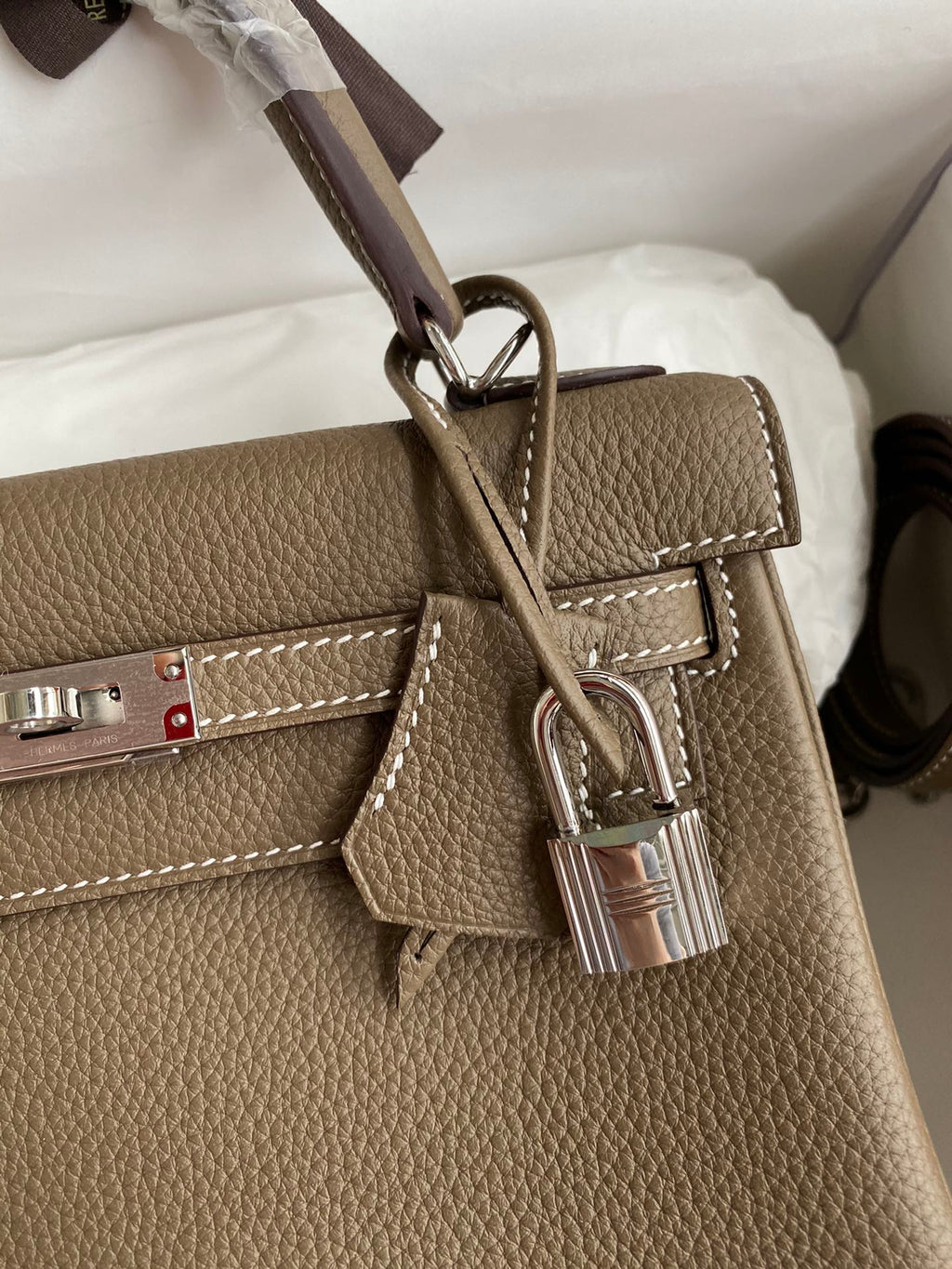 Kelly 25 Togo Leather Bag