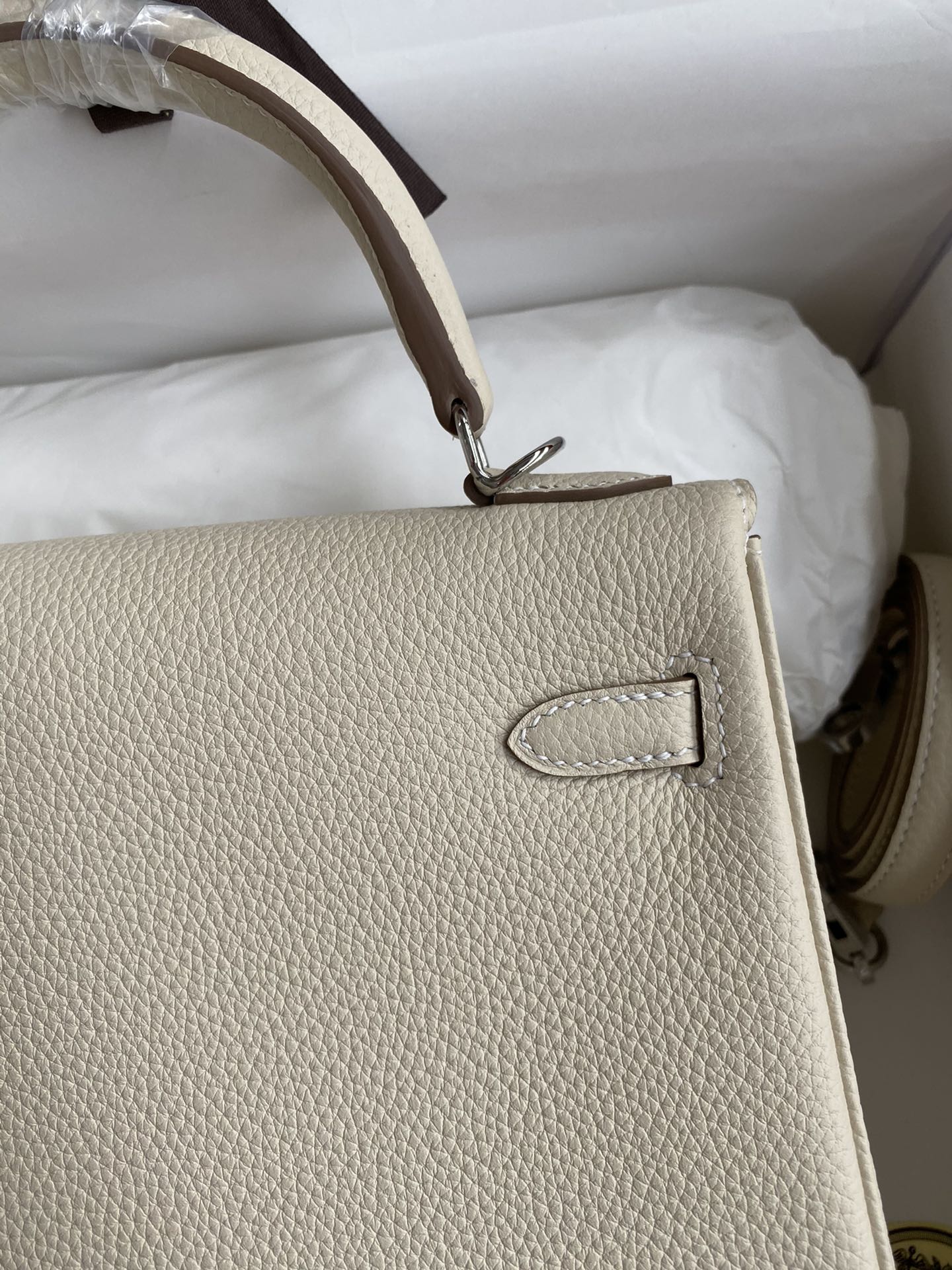 Kelly 25 Togo Leather Bag
