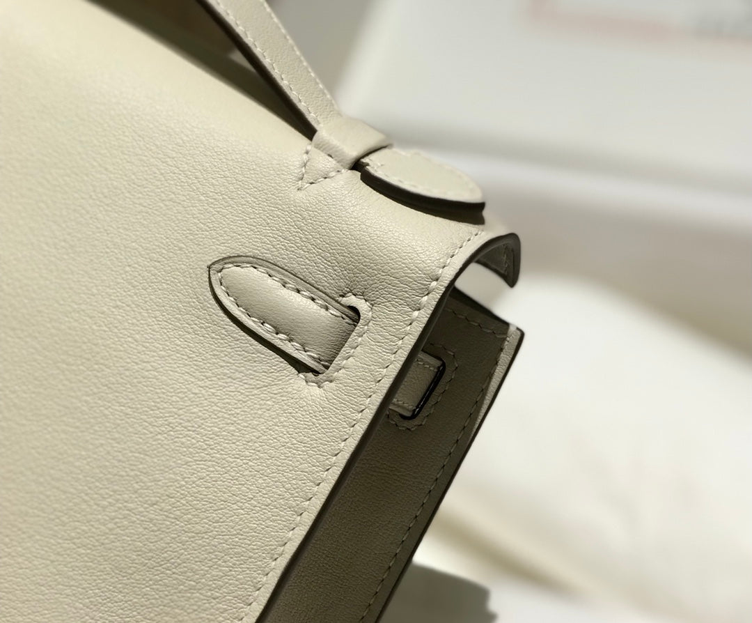 Kelly Pochette 22