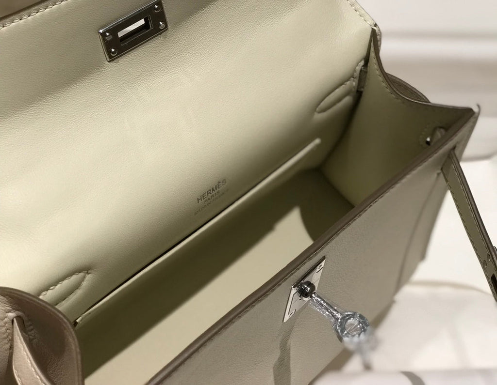 Kelly Pochette 22
