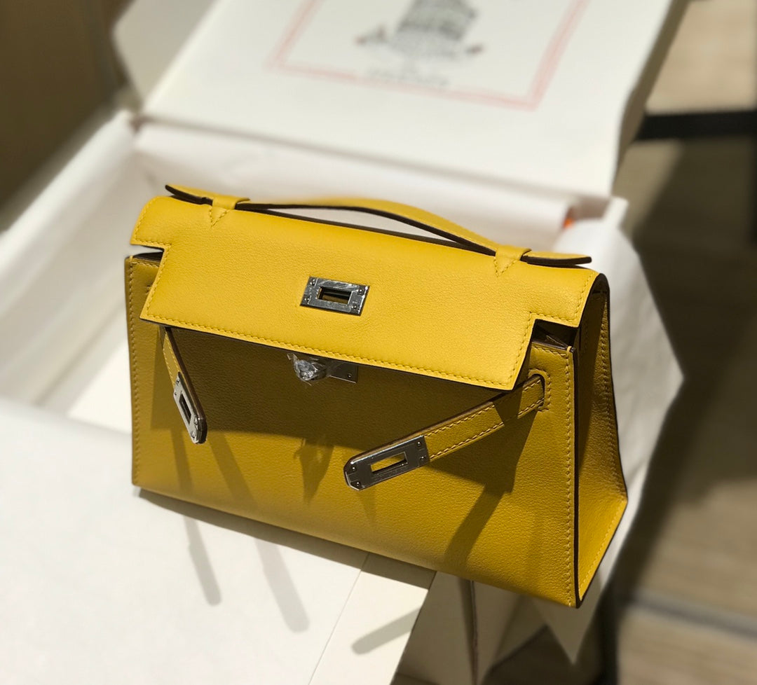 Kelly Pochette 22