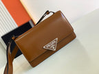 Symbole Triangle Plaque Flap Shoulder Bag