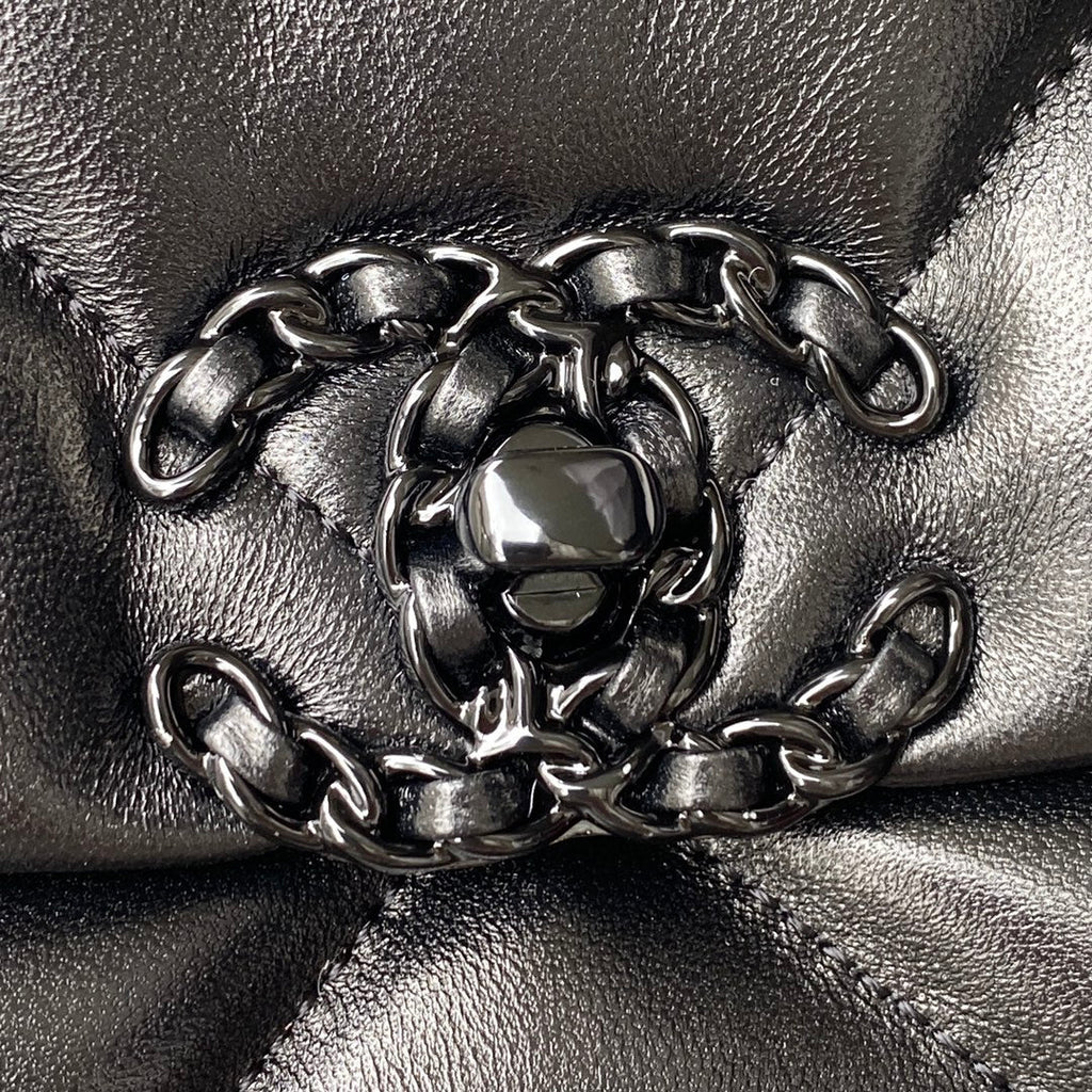19 Flap Bag
