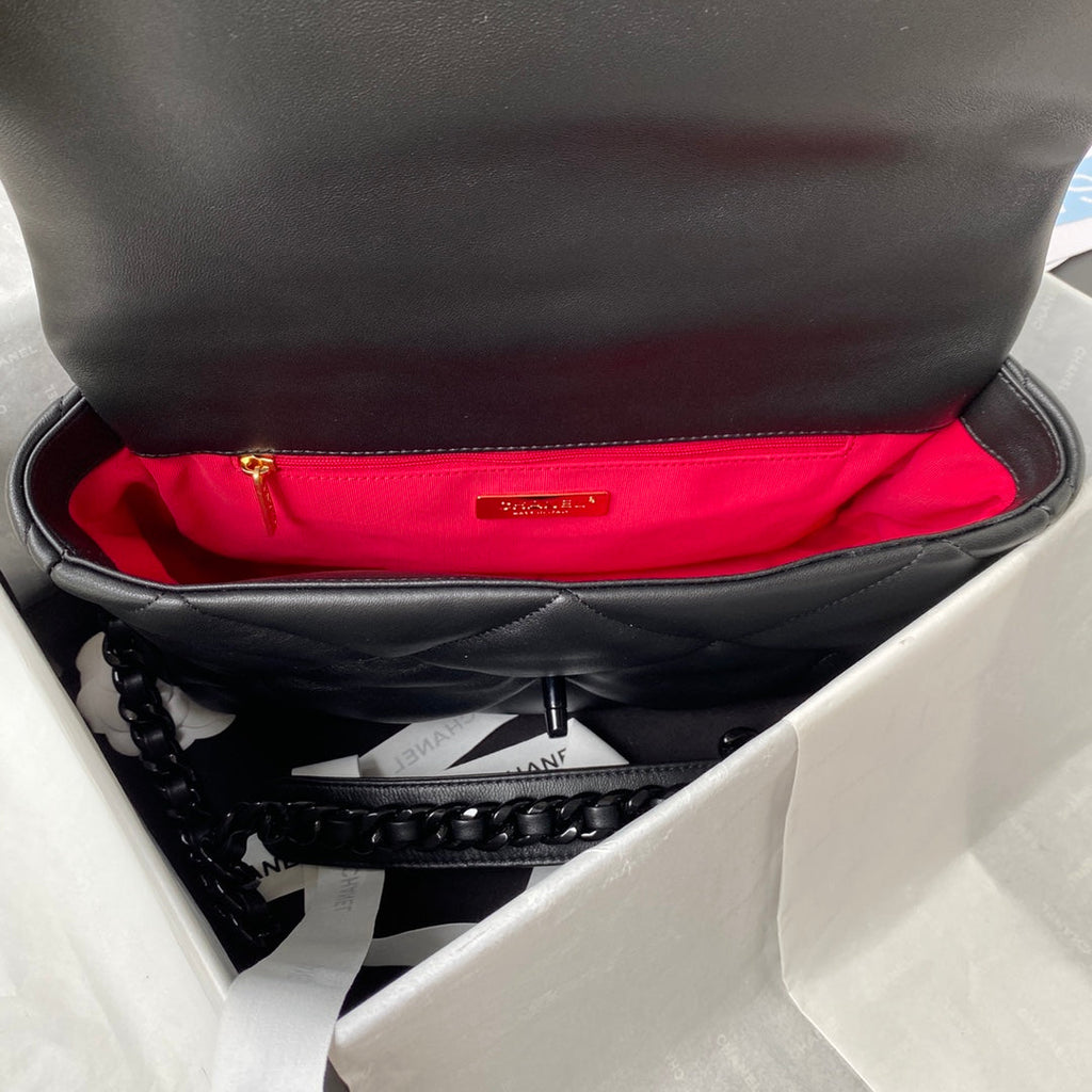 19 Flap Bag