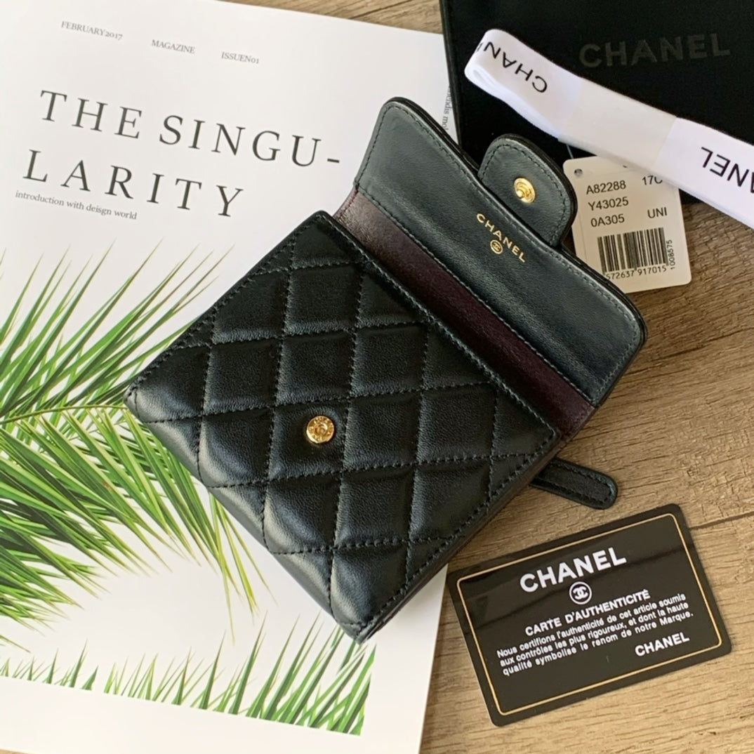 Quilted Mini Wallet
