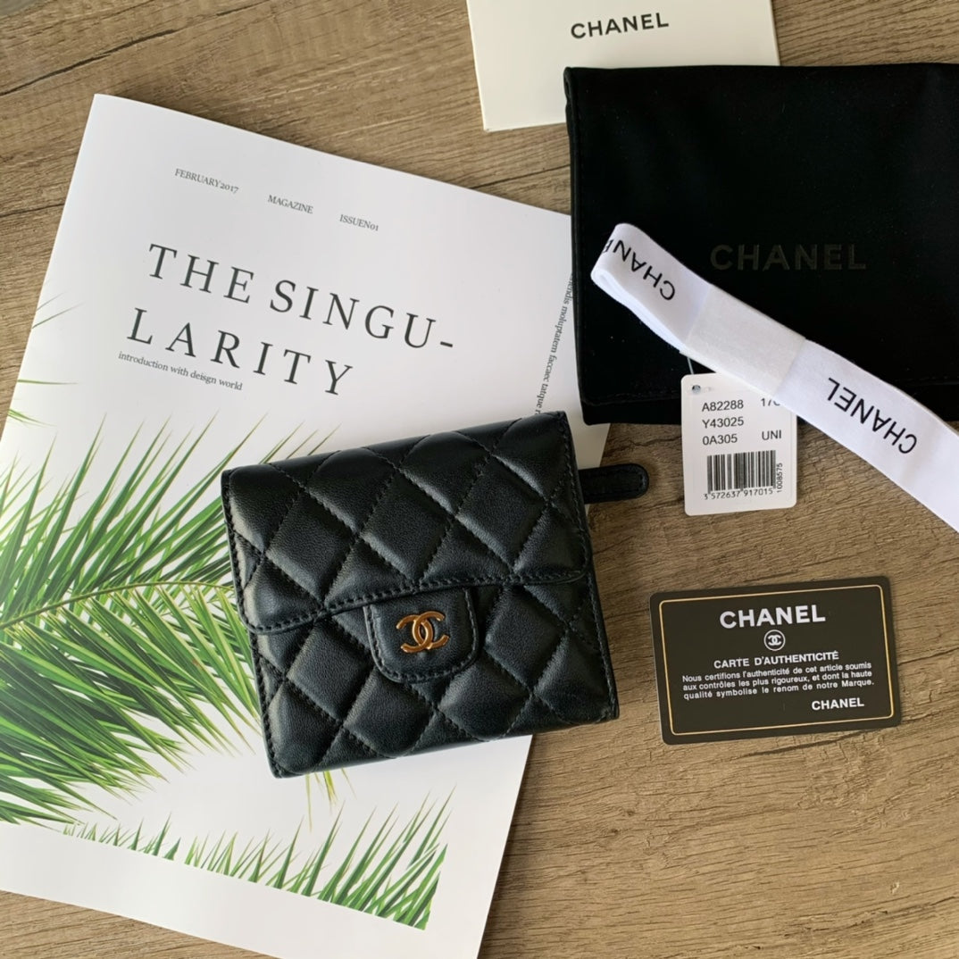 Quilted Mini Wallet