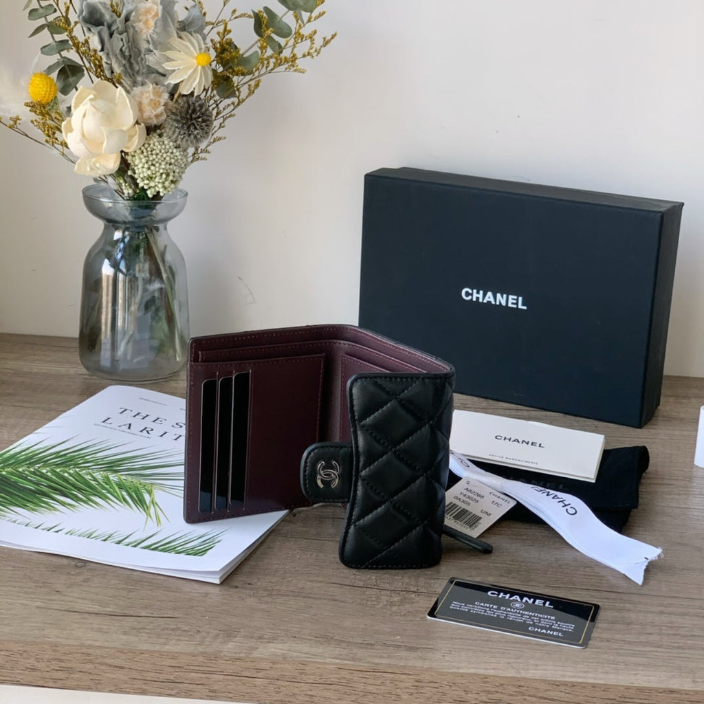 Quilted Mini Wallet