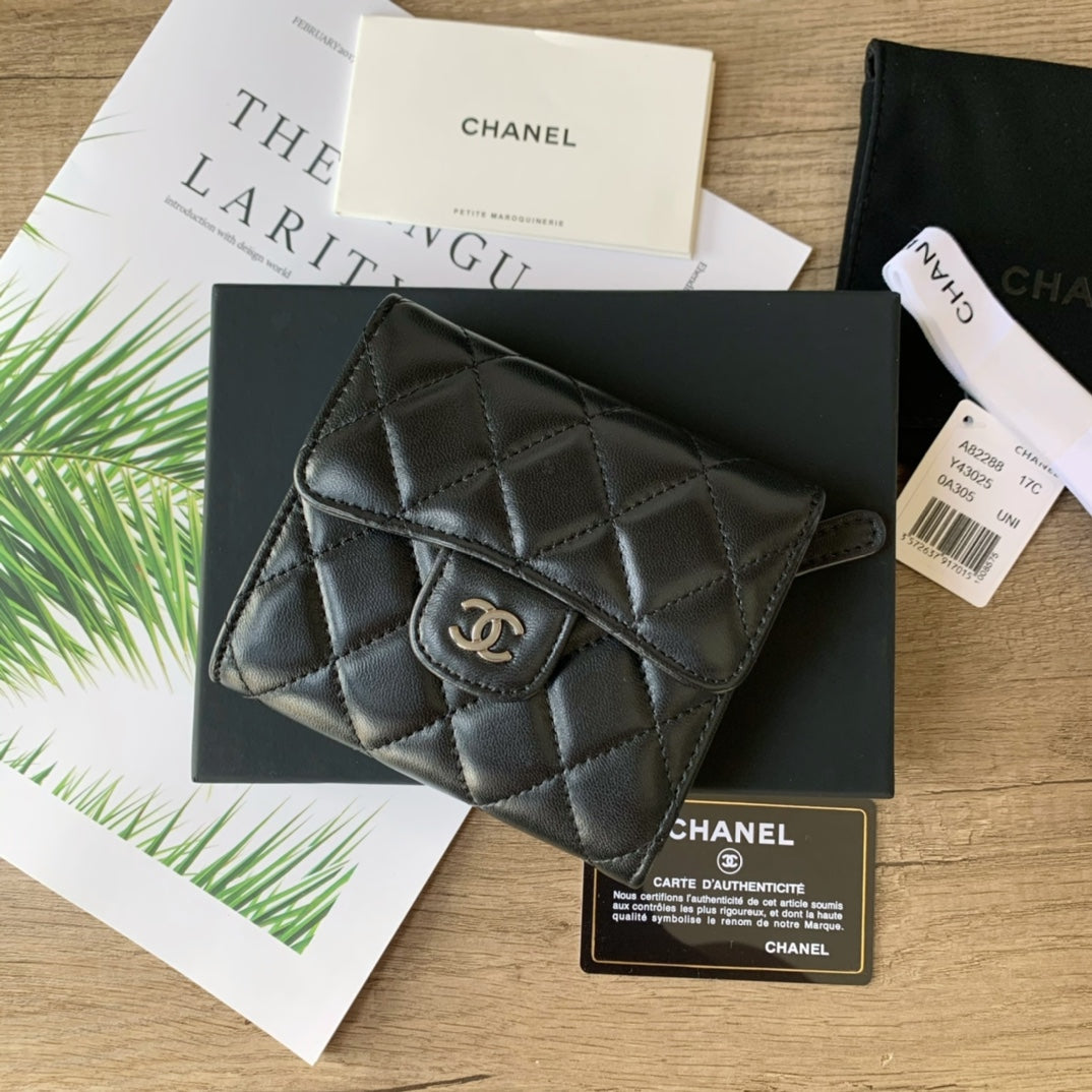 Quilted Mini Wallet