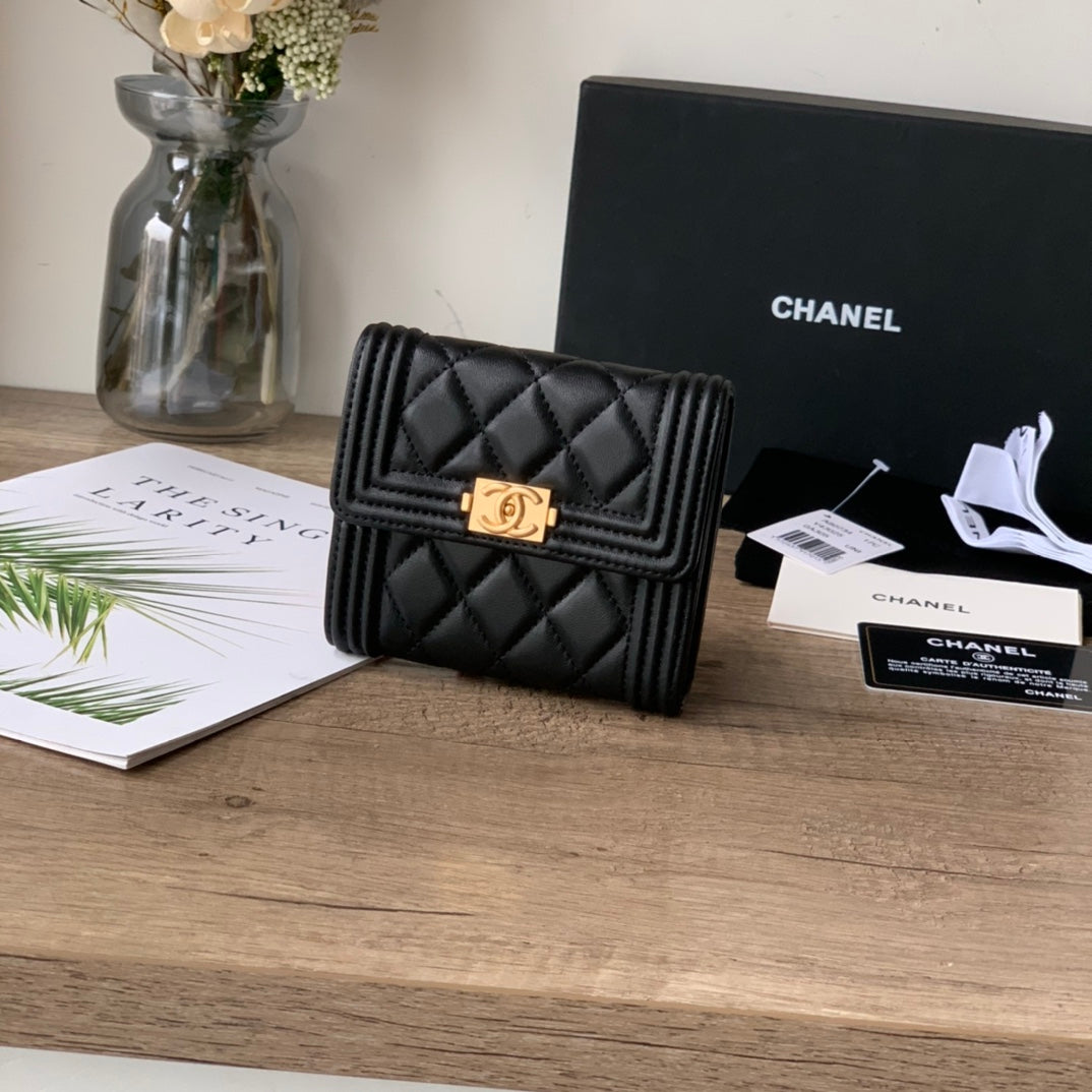Quilted Leather Compact Flap Wallet