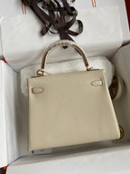 Kelly 25 Togo Leather Bag
