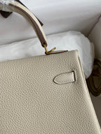 Kelly 25 Togo Leather Bag